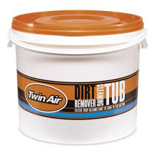 Twin Air Dirt Rem. Cleaning Tub Cages Twin Air Dirt Rem. Cleaning Tub Cages Black + Orange (10ltr)
